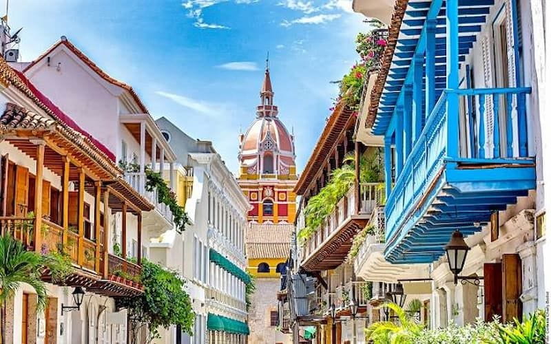 800 December Travel Guide: What to Do in Colombia