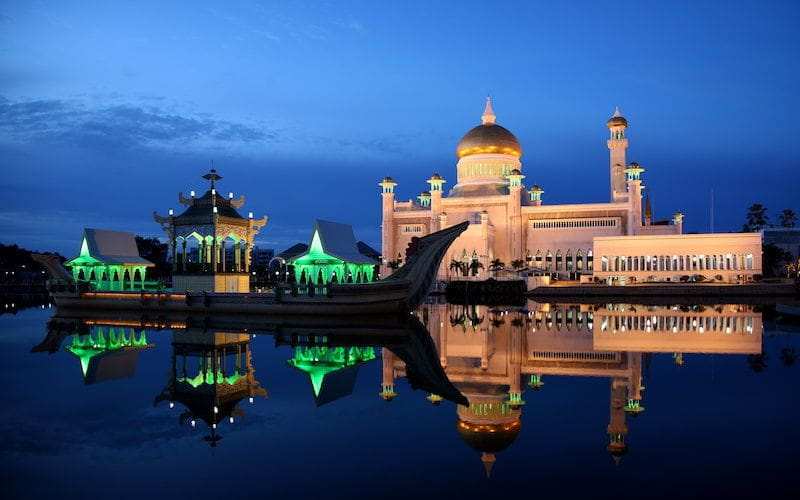 Sultan Omar Ali Saifuddien Mosque