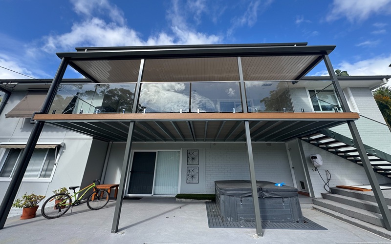 TWO-STORY - FLATDEK PATIO AND COMPOSITE DECKING - STEEL FRAME