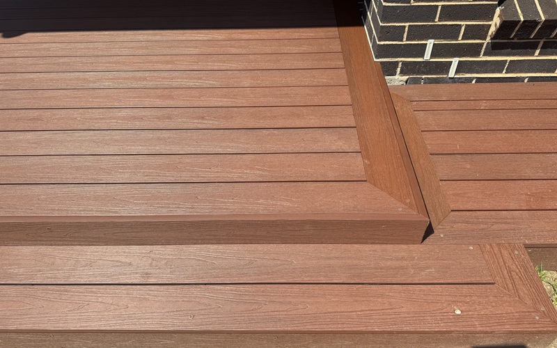 EKODECK - RIVERBANK RED