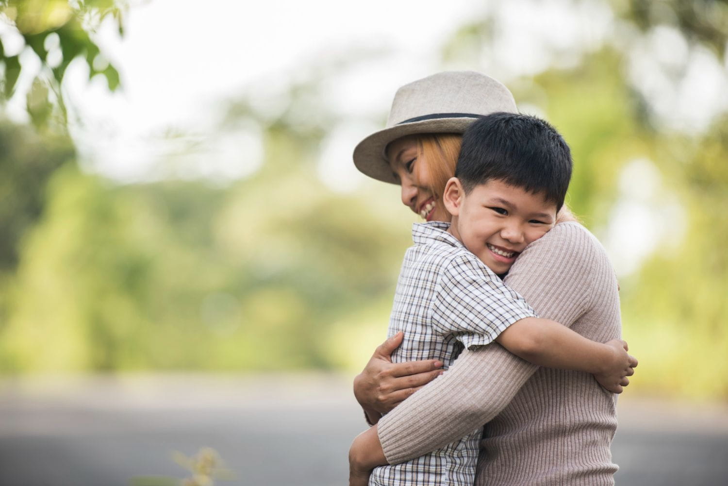 Sikap Orang Tua yang Dapat Menyakiti Anak: Pengaruh Mendalam Terhadap Perkembangan Emosional Anak