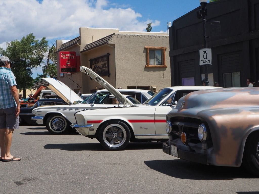 From rat rods to classic coupes: a broad cross-section of American motoring awaits