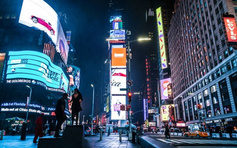 Explore Midtown Landmarks and See Times Square