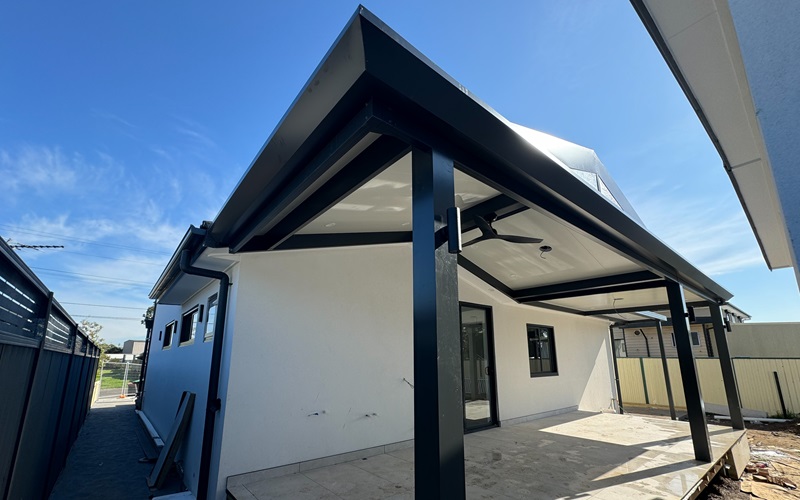 GABLE/FLAT INSULATED PATIO