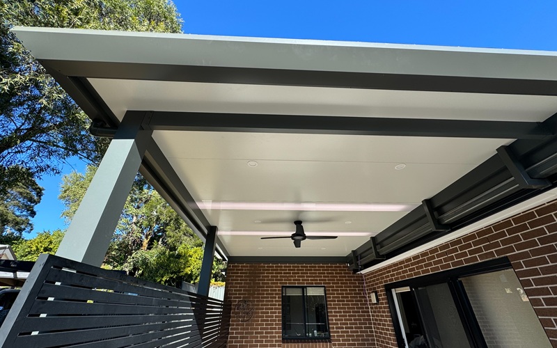 INSULATED PATIO - FLYOVER - RISER BRACKETS