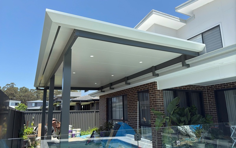 INSULATED PATIO - FLYOVER - RISER BRACKETS